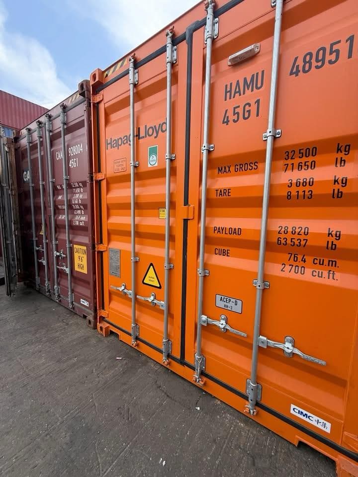 Contenedores de carga IPK Logistics
